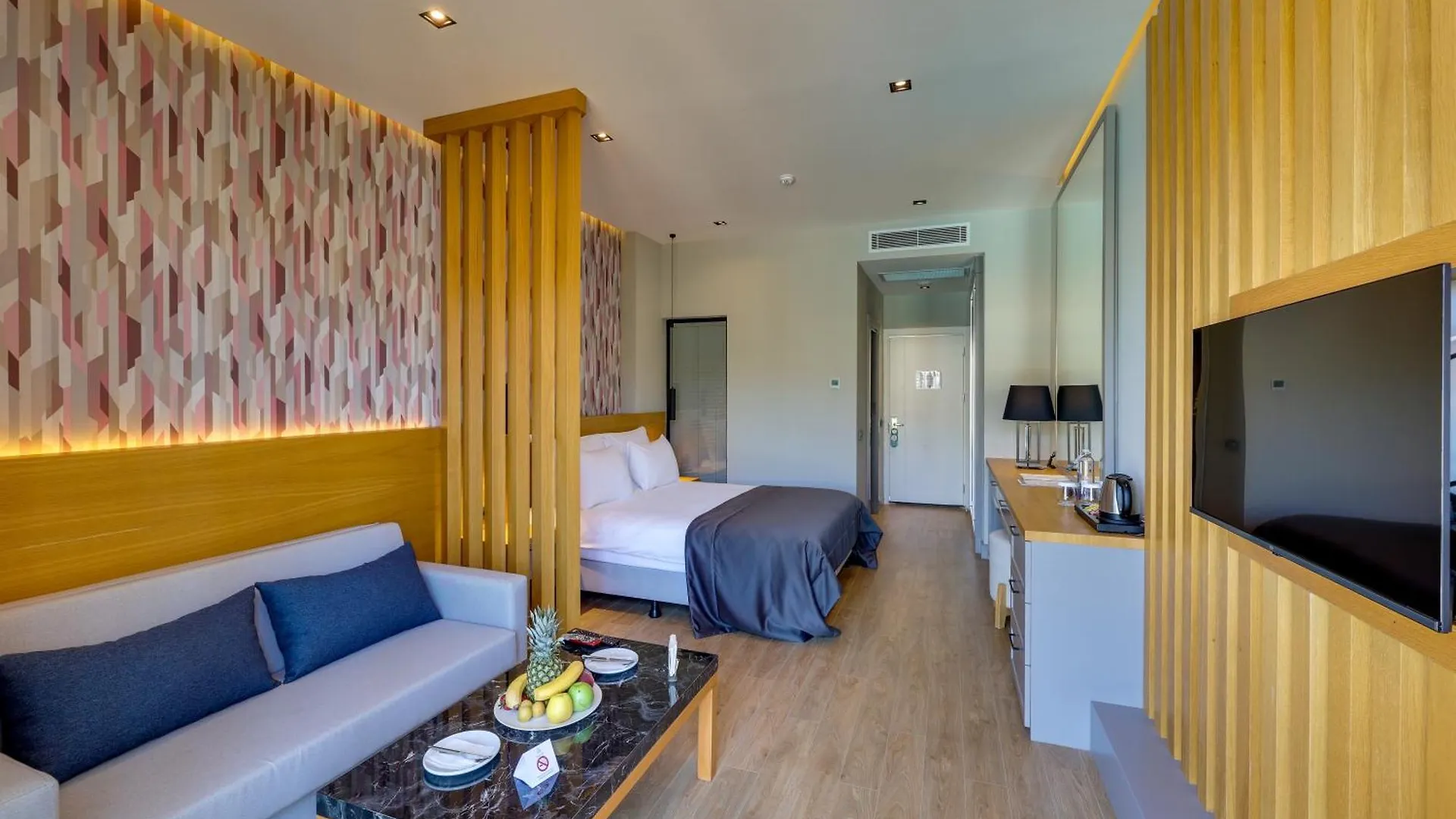 Celeste Bella Luxury Hotel & Spa Ортакент 4*,