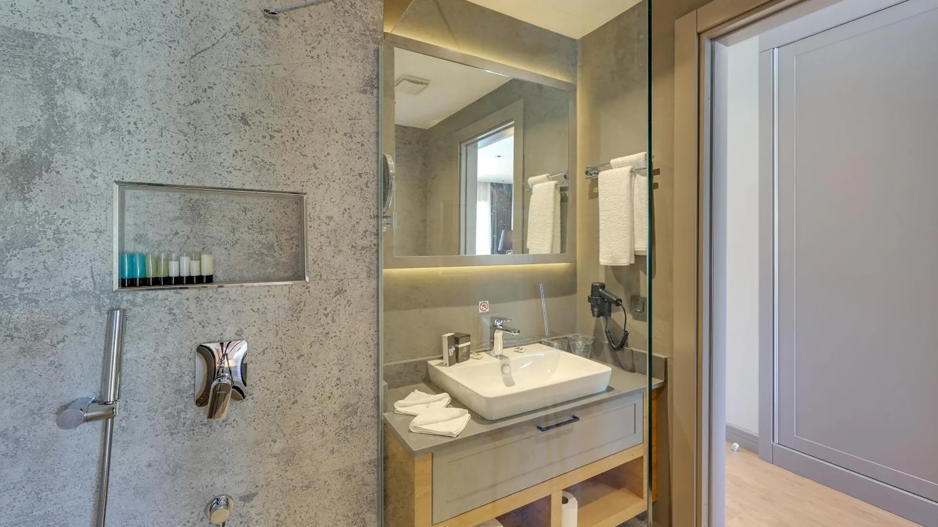 Celeste Bella Luxury Hotel & Spa オータキャンツ